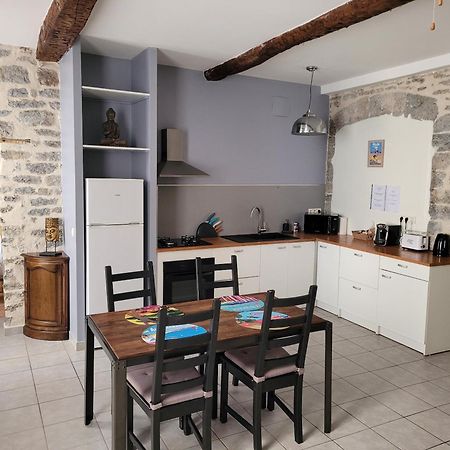 Souvenirs D'Hier Apartment Hyeres Exterior photo