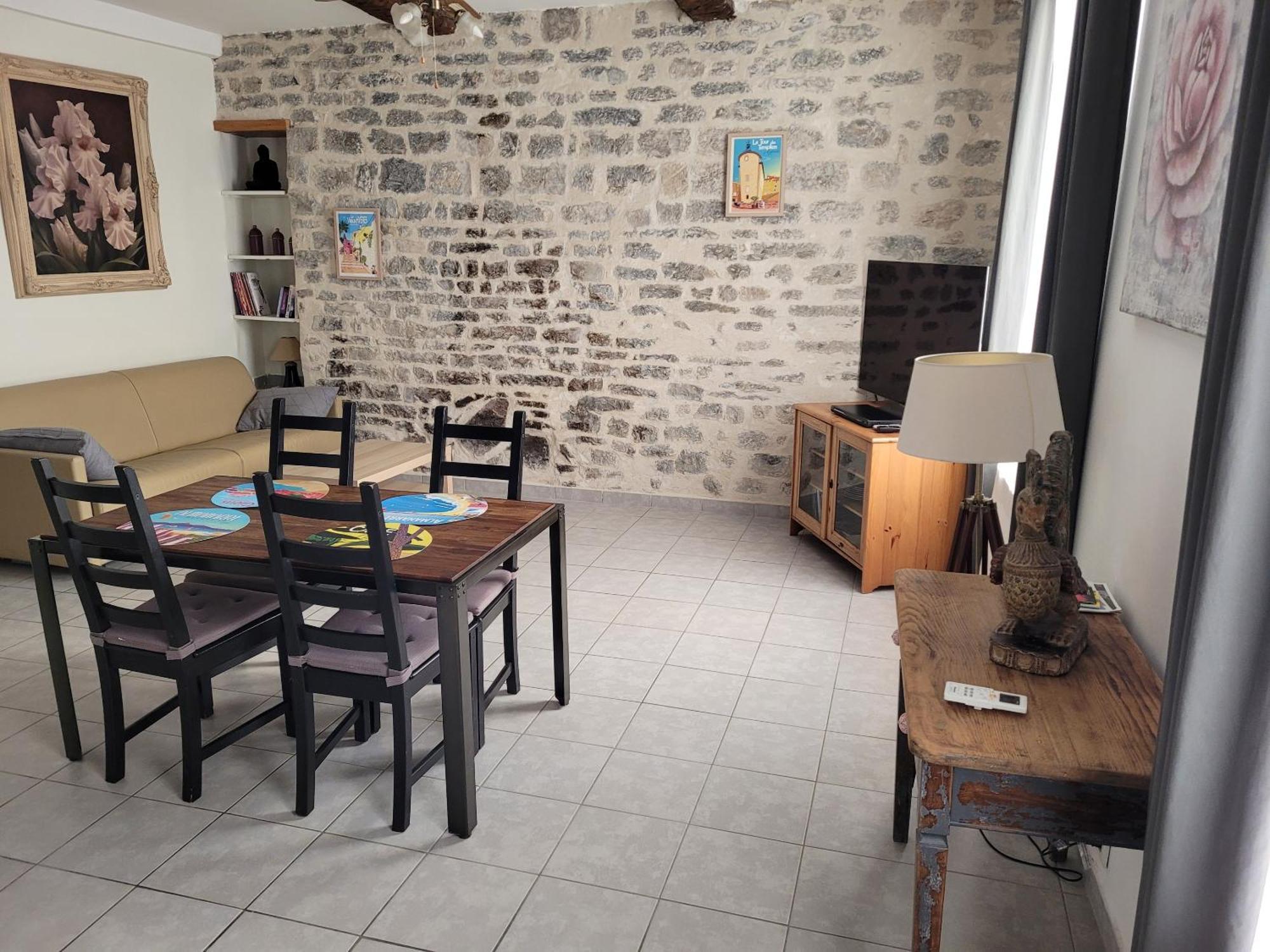 Souvenirs D'Hier Apartment Hyeres Exterior photo